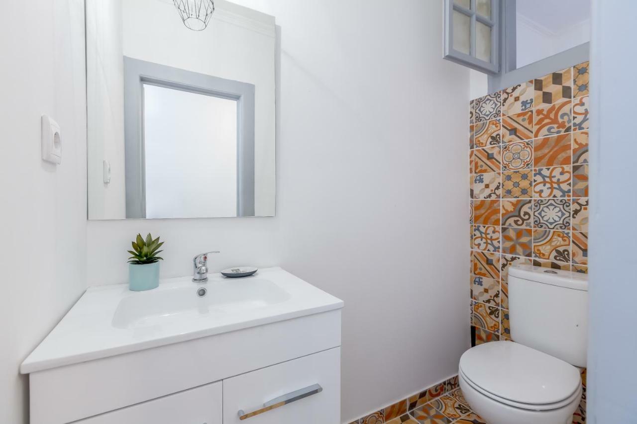 Alfama, Bright And Spacious With Private Terrace, By Timecooler Lisboa Exterior foto
