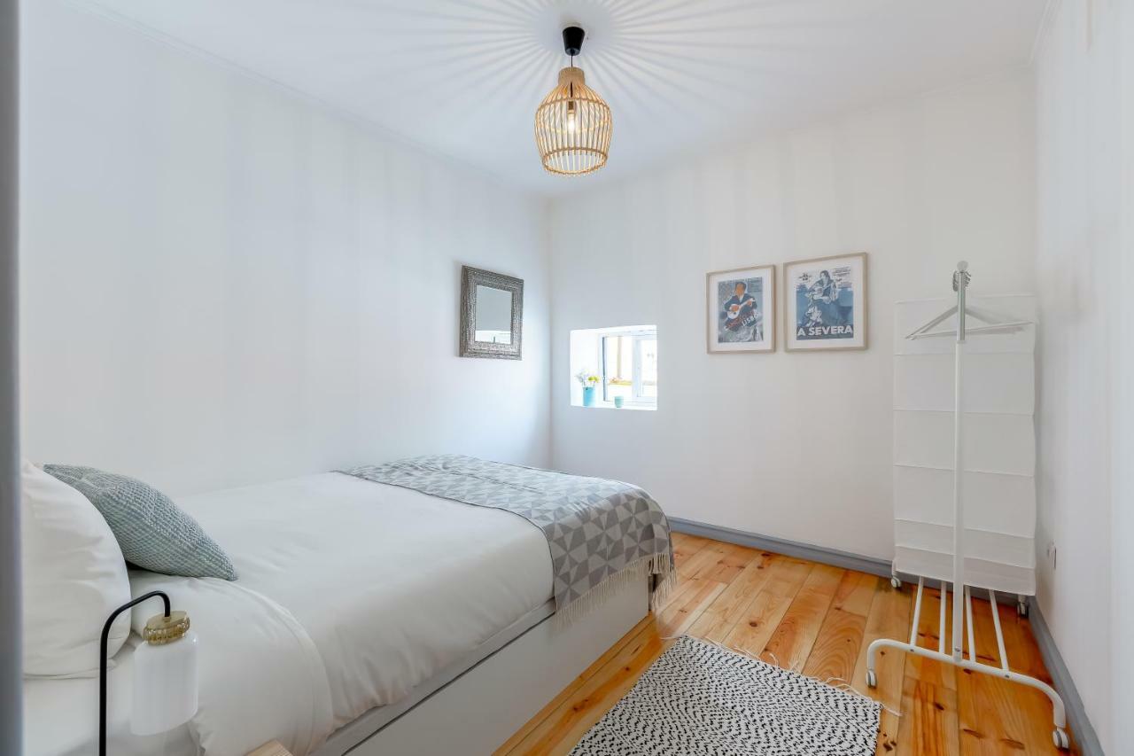 Alfama, Bright And Spacious With Private Terrace, By Timecooler Lisboa Exterior foto